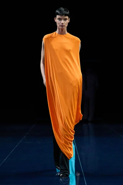 Look 53